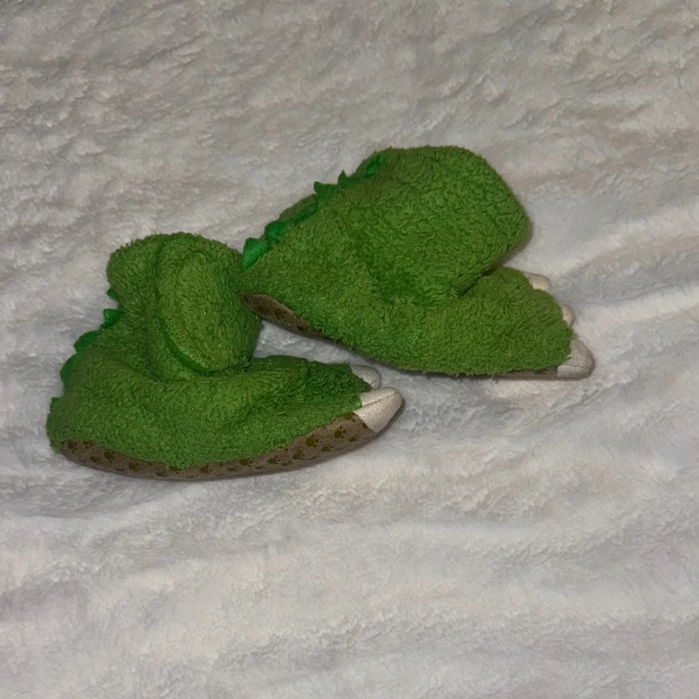 Green and White Plush Slippers M 7/8